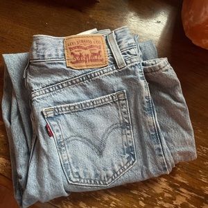 Levi 501 High rise light wash jeans